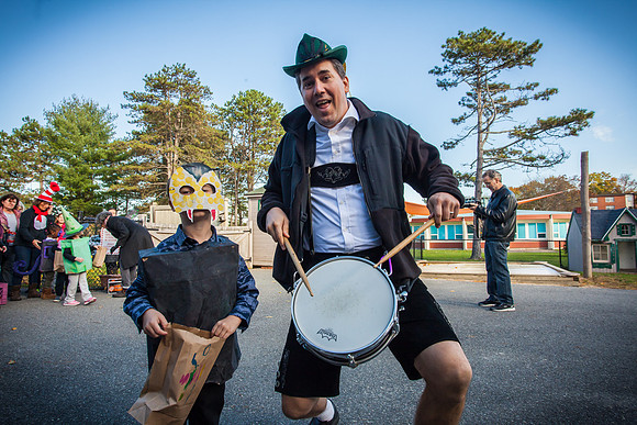 20171031 - Noah's Halloween Parade-38