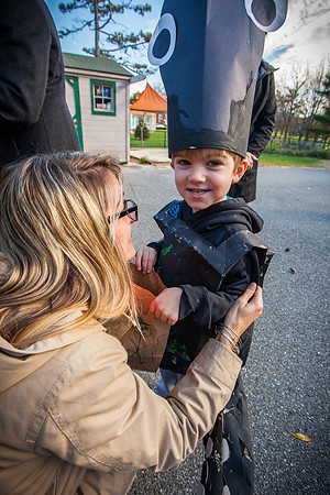 20171031 - Noah's Halloween Parade-45